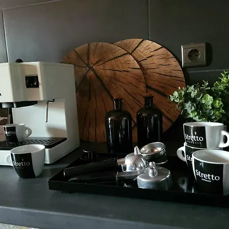 Family - 2026 Ryanair's Nr 1 *